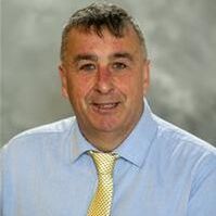 Councillor-Douglas-Lumsden